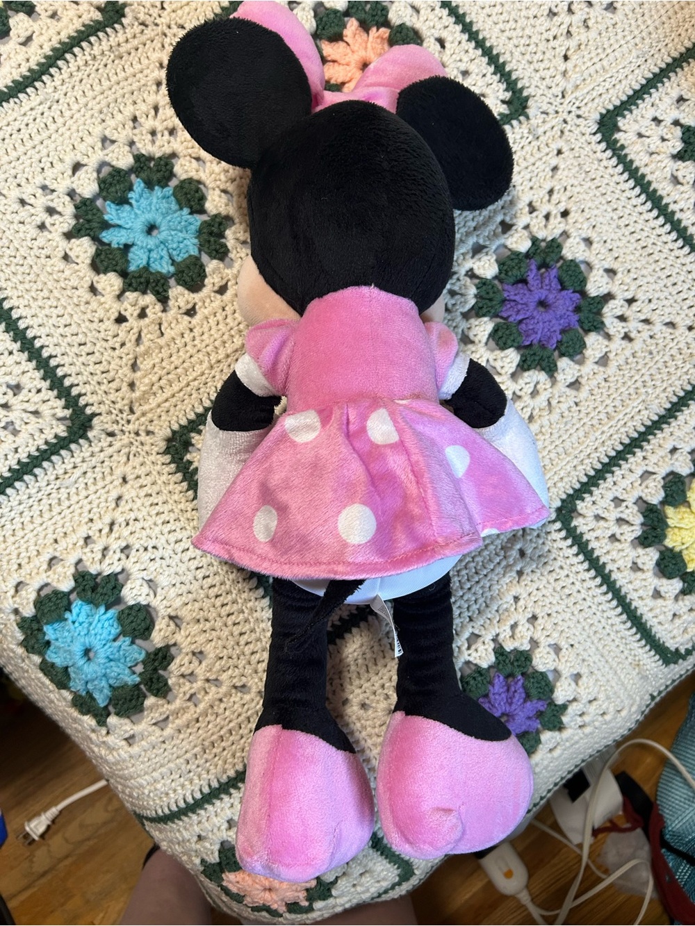 Minnie Mouse Plush - Picture 3 of 3